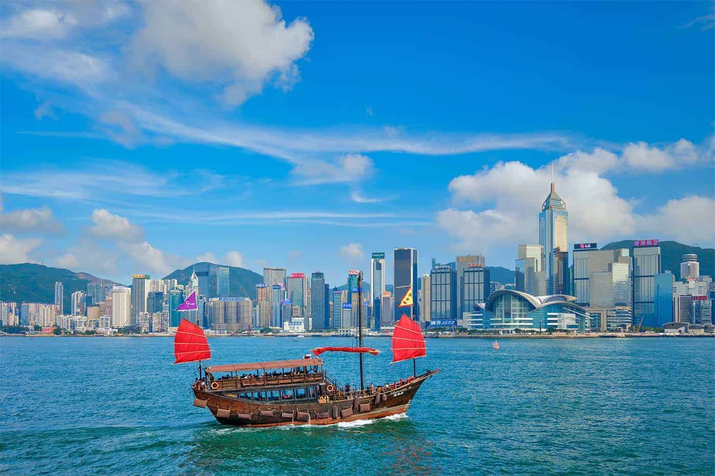 Best countries to work and earn money - Hong Kong