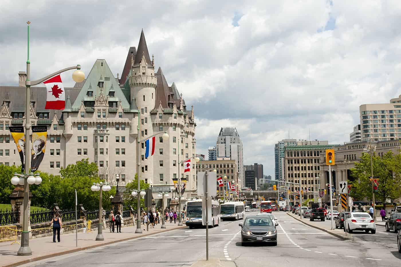Living in Ottawa vs Toronto,